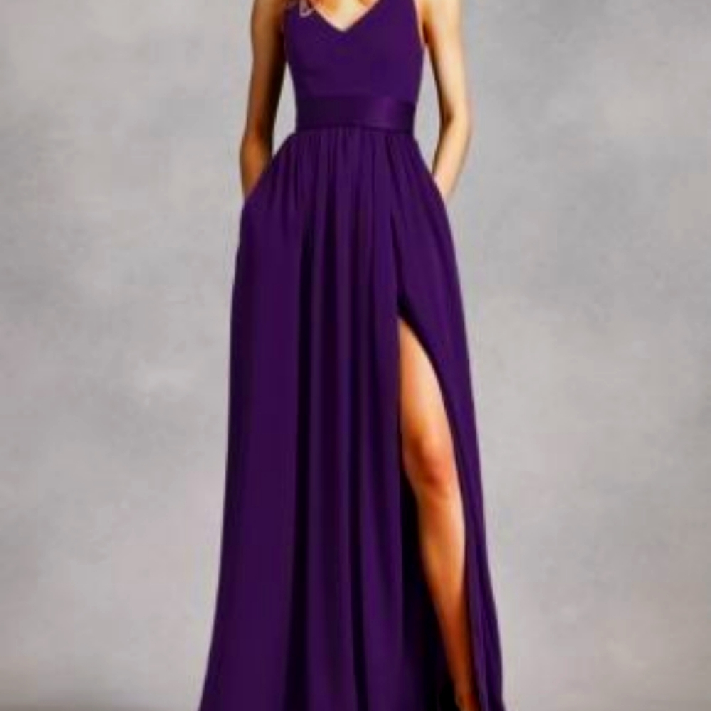 Vera Wang V neck halter gown